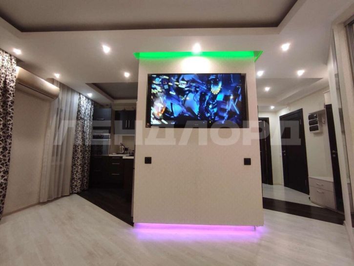 2-комн квартира улица Зорге, 12