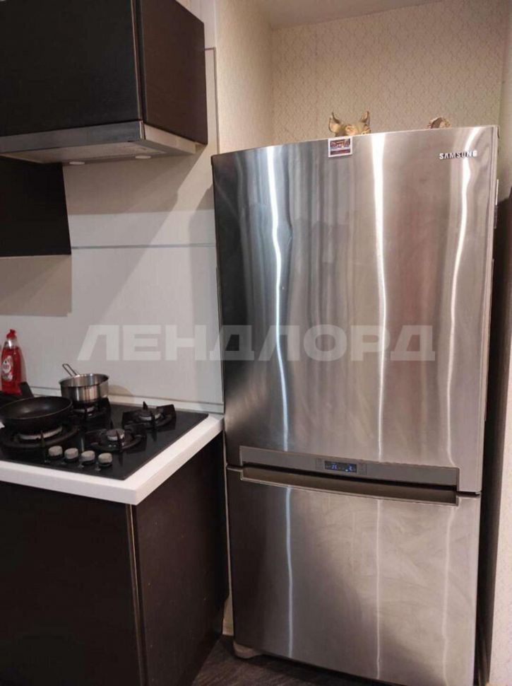 2-комн квартира улица Зорге, 12