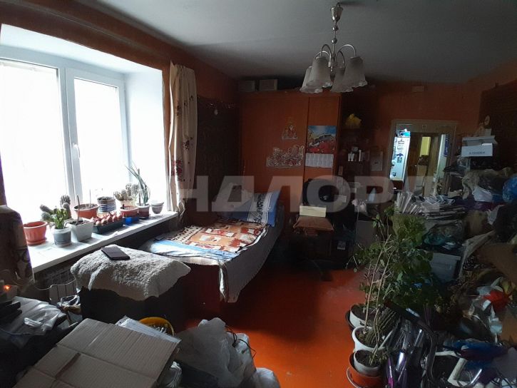 2-комн квартира проспект Космонавтов, 20