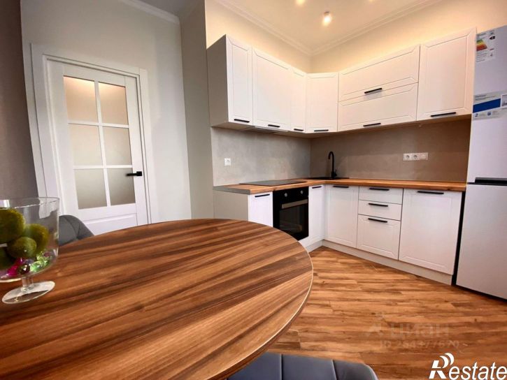 2-комн квартира улица Еляна, 68,  д. 68