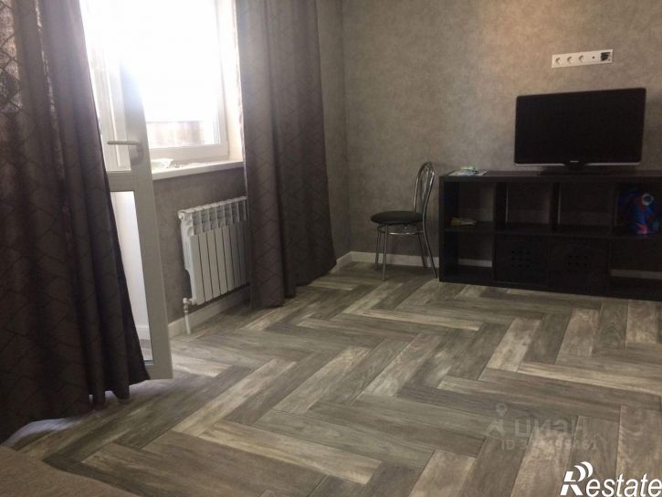 1-комн квартира пр-кт 40-летия Победы, 65 13,  д. 65 13,  к. 13