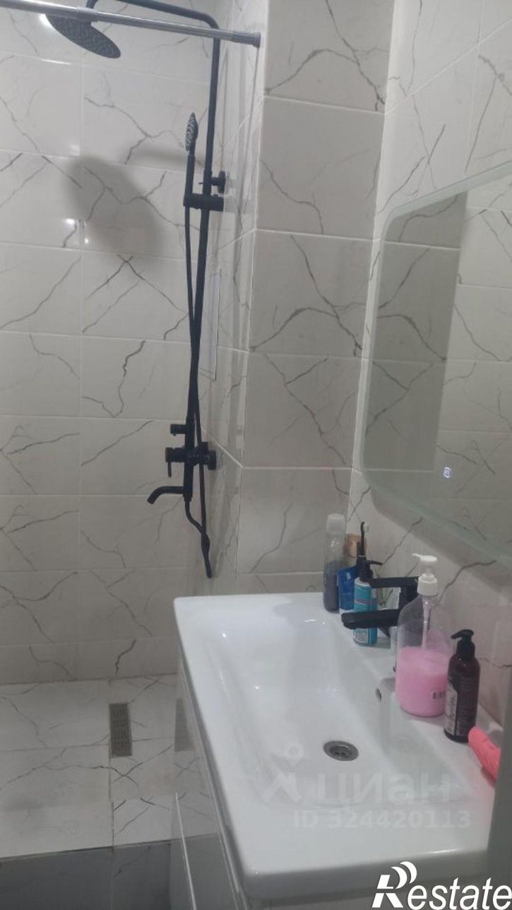 3-комн квартира ул Нансена, 83 3,  д. 83 3,  к. 3