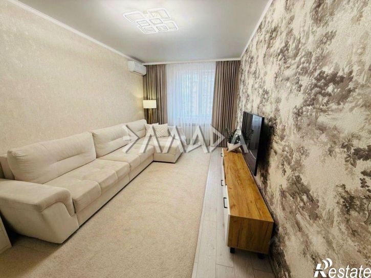 3-комн квартира бульвар Комарова, 18/3 с1,  д. 18/3 с1