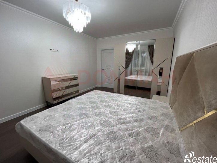 1-комн квартира б-р Комарова, 1е 1,  д. 1е 1,  к. 1