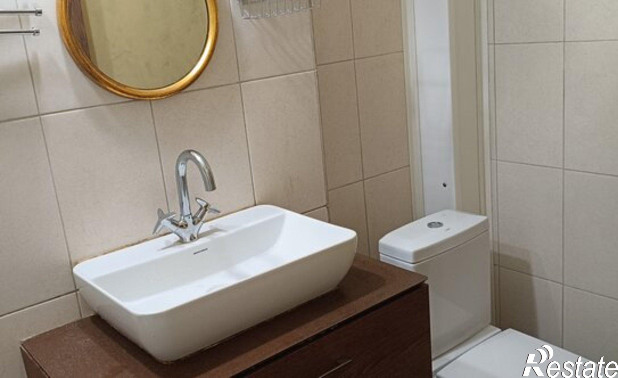 Купить квартиру за 8 300 000 рублей на ул Таврическая, 4