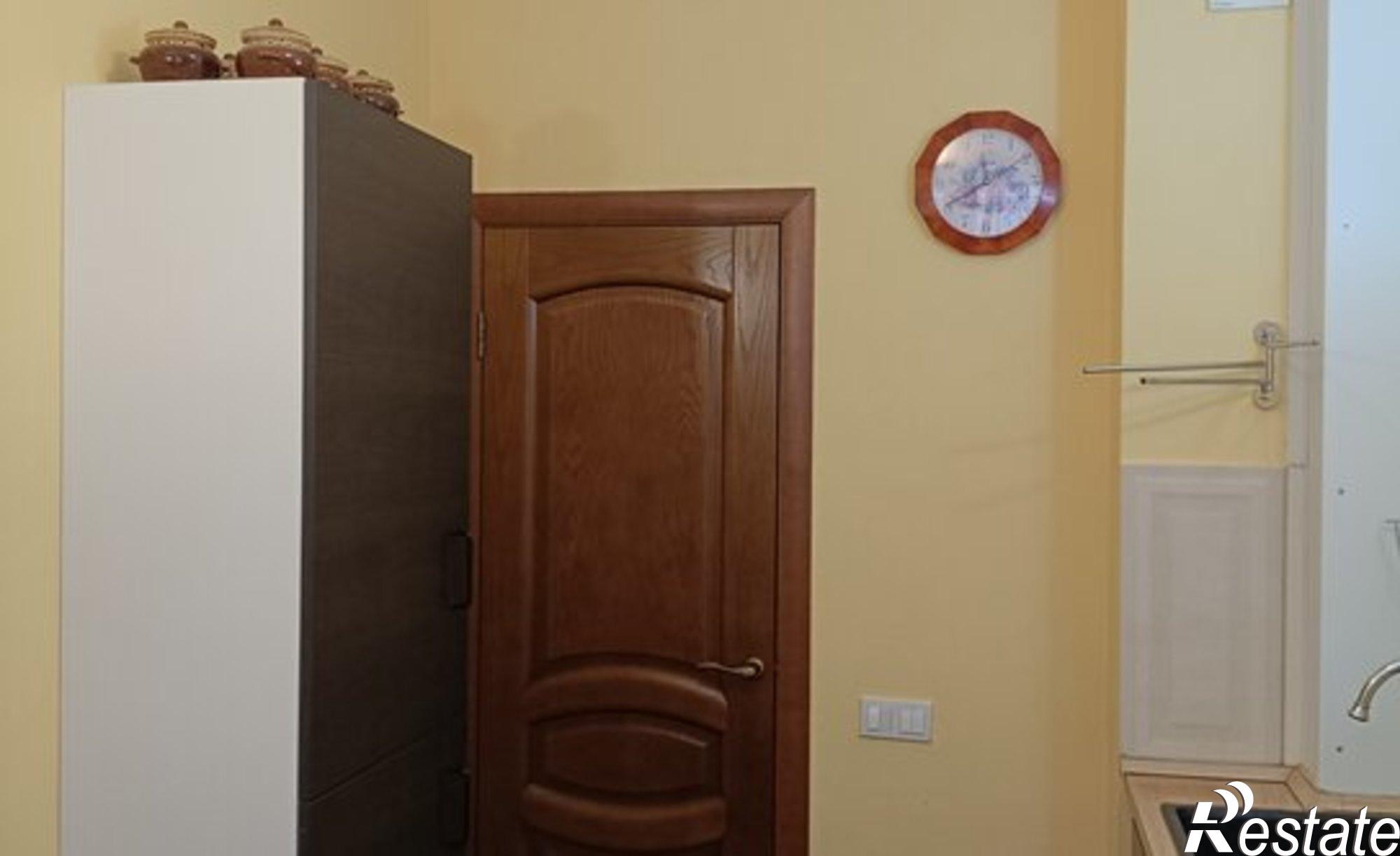 Купить квартиру за 8 300 000 рублей на ул Таврическая, 4