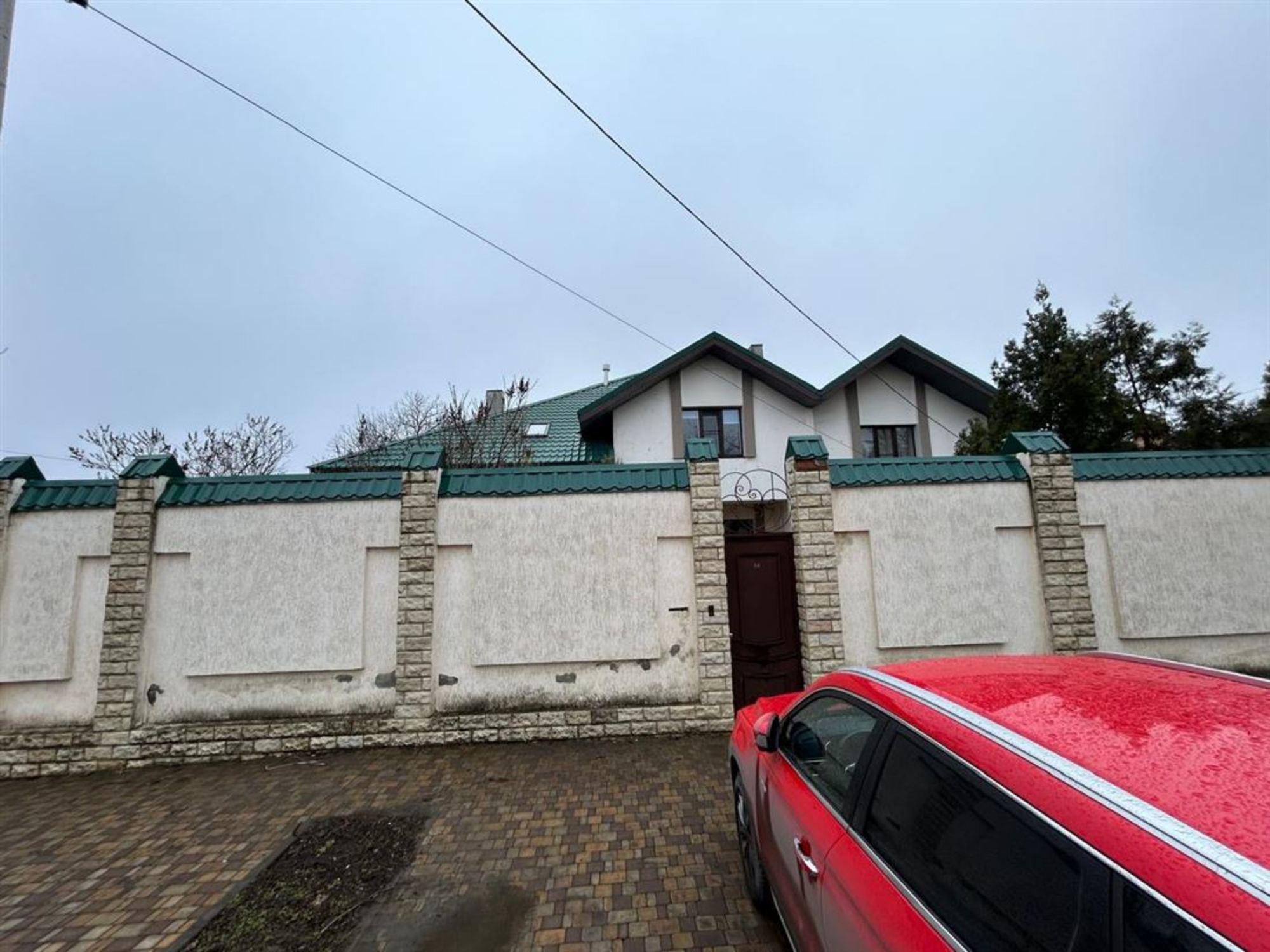 Купить дачу, дом, коттедж за 20 990 000 рублей на ул Большевистская, д. 38