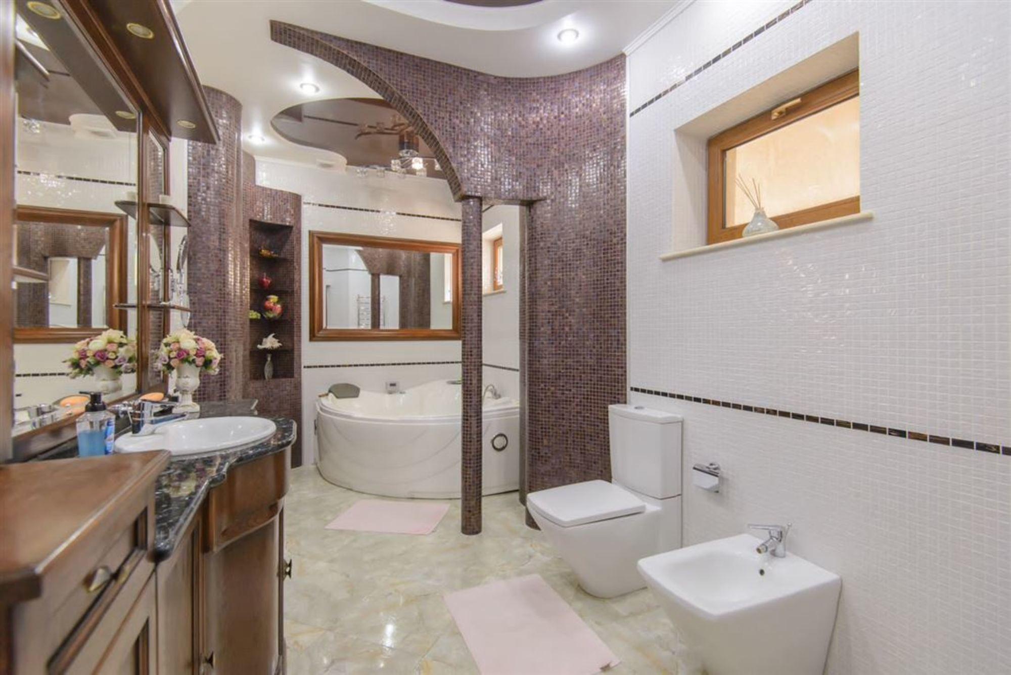 Купить дачу, дом, коттедж за 75 000 000 рублей на ул Башкирская