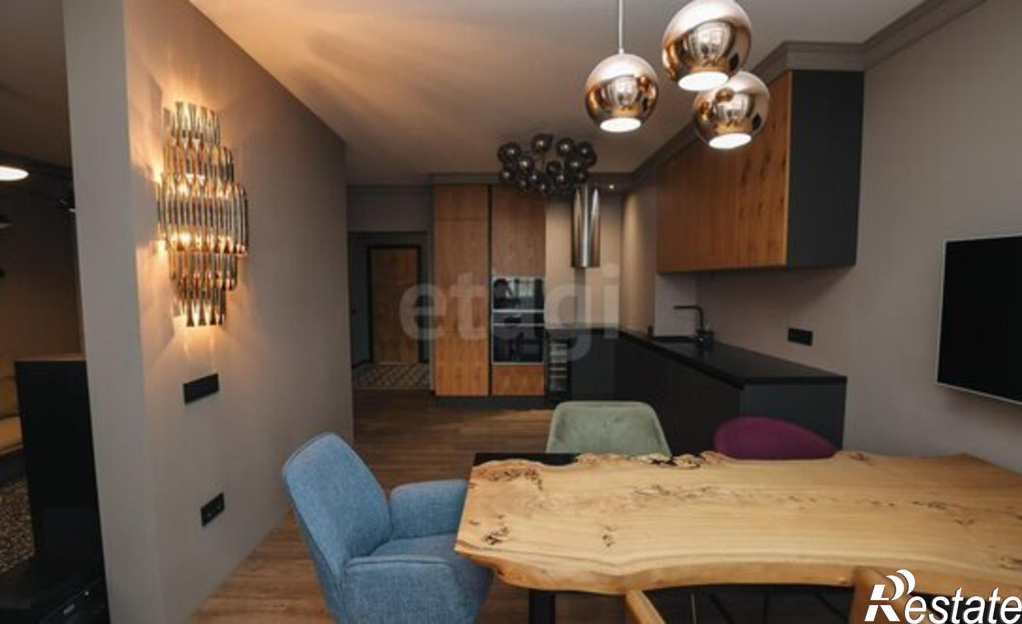 Купить квартиру за 23 000 000 рублей на ул Батуринская, 165/13