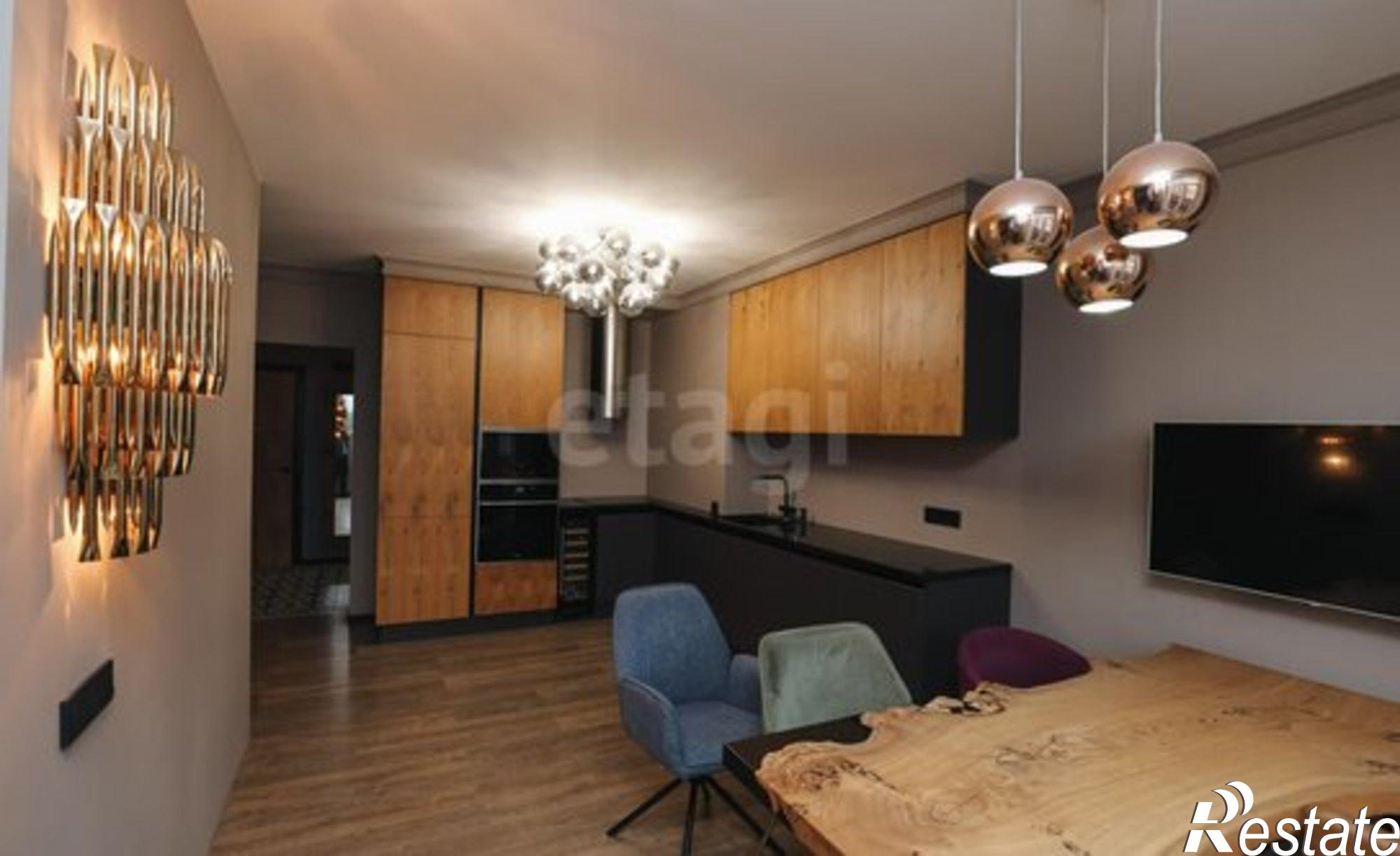 Купить квартиру за 23 000 000 рублей на ул Батуринская, 165/13