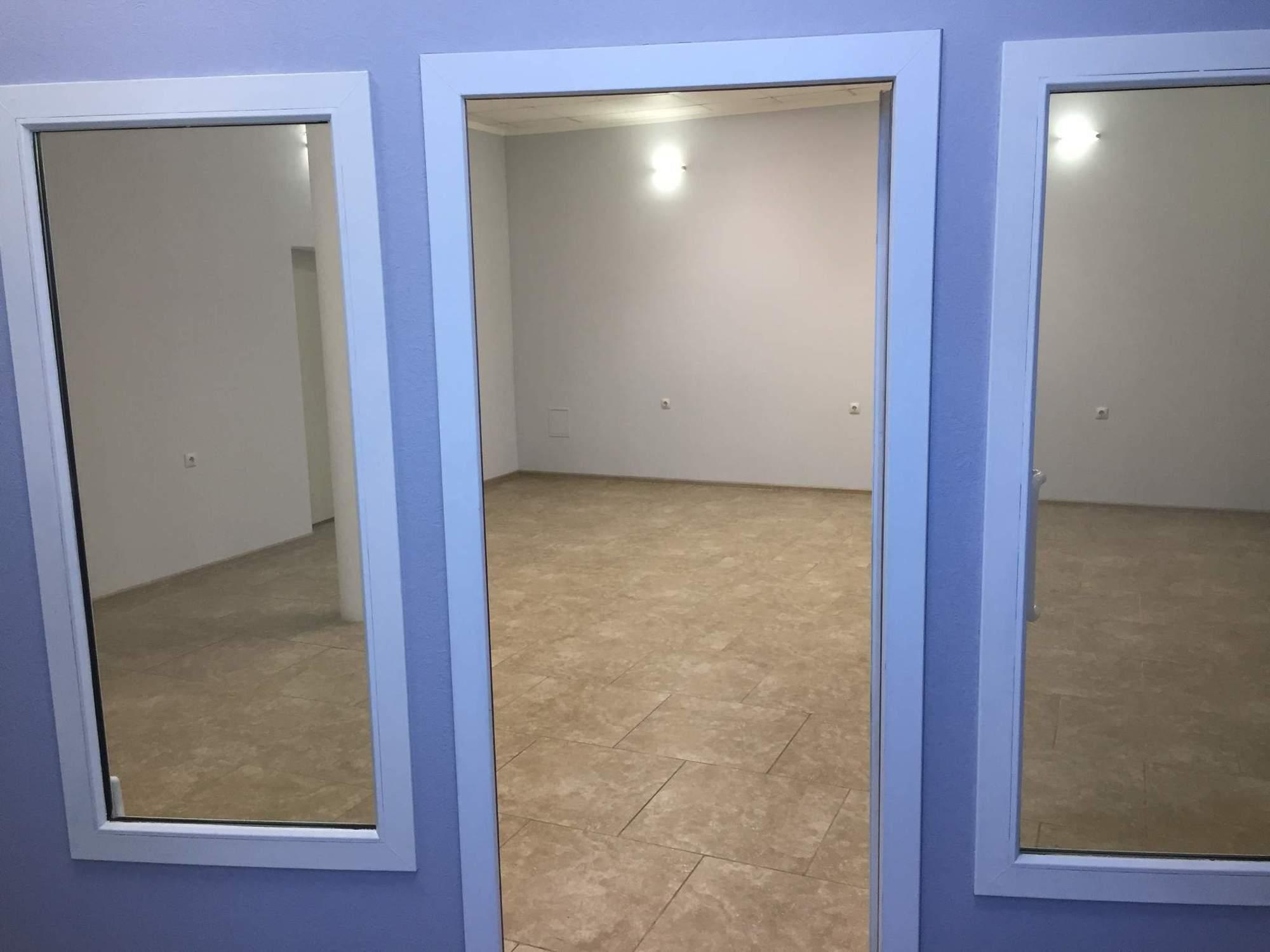 Сдать торговое помещение за 60 000 рублей на Вавилова улица, д.71/1