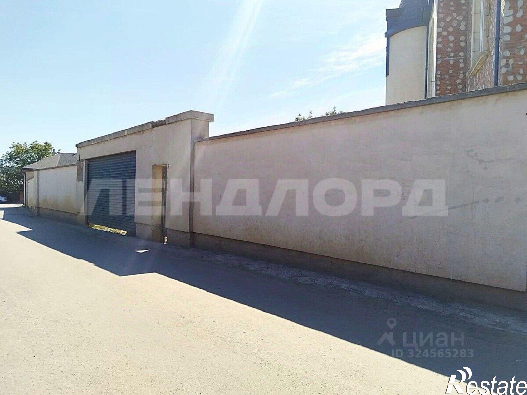 Сдать дачу, дом, коттедж за 300 000 рублей на 2-я Спелая улица, 2