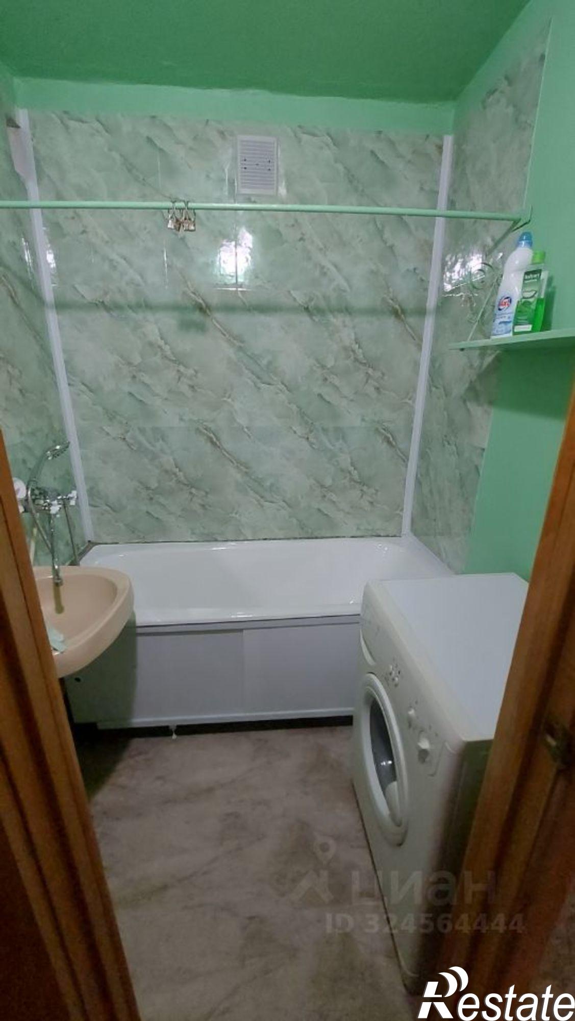 Сдать квартиру за 25 000 рублей на пр-кт 40-летия Победы, 37/3