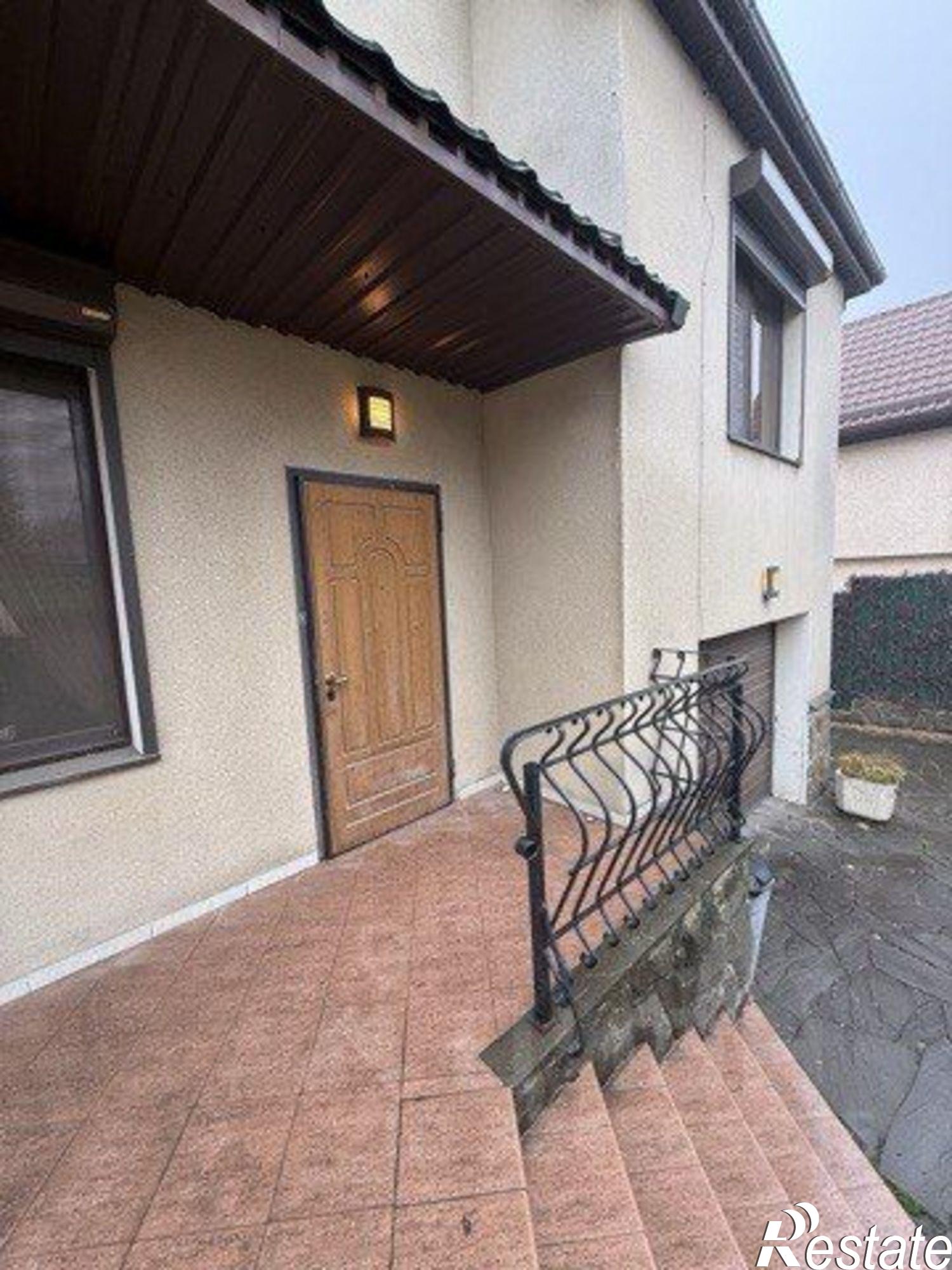 Сдать дачу, дом, коттедж за 250 000 рублей на ул Павлодарская, 135