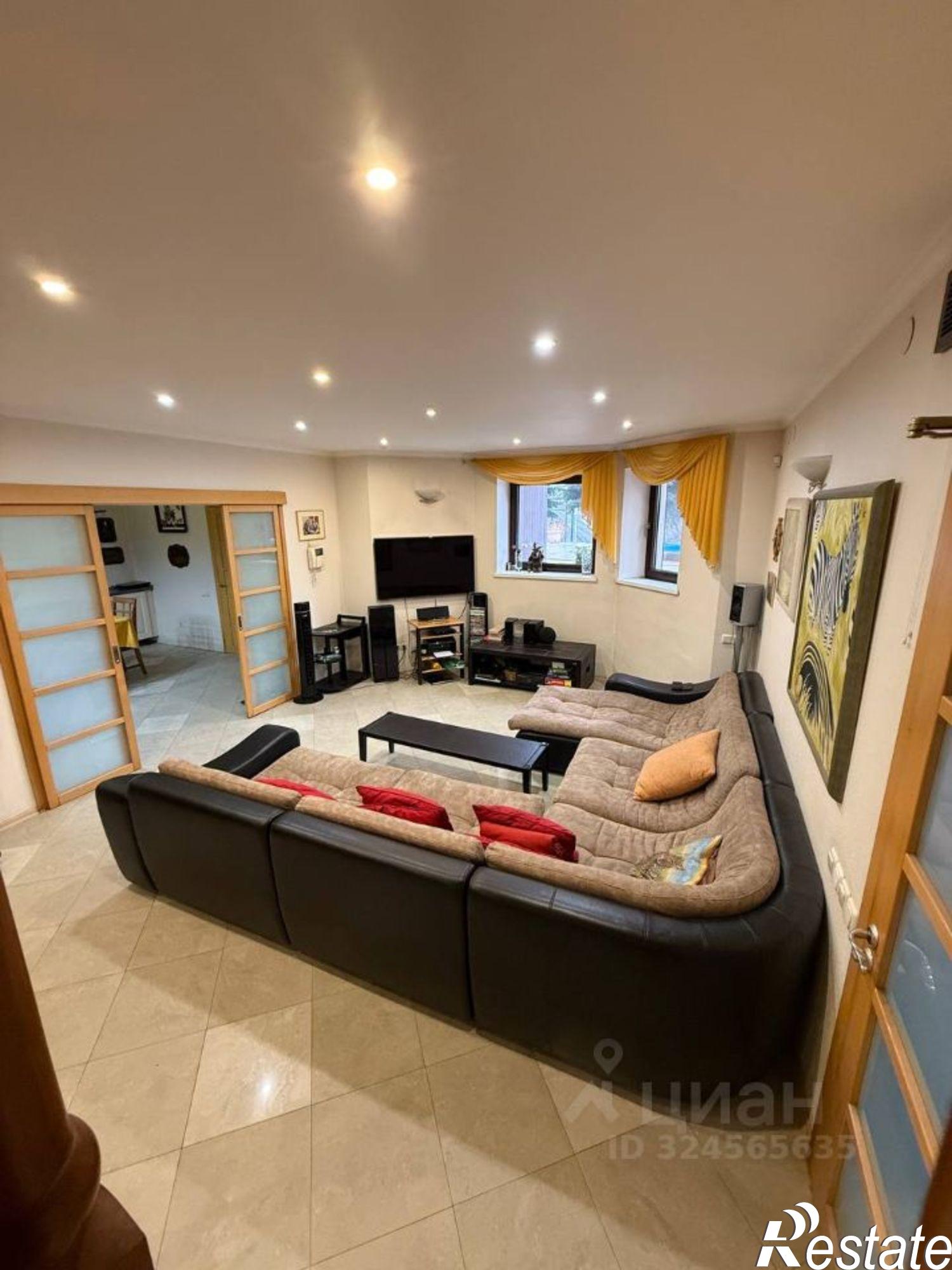 Сдать дачу, дом, коттедж за 250 000 рублей на ул Павлодарская, 135