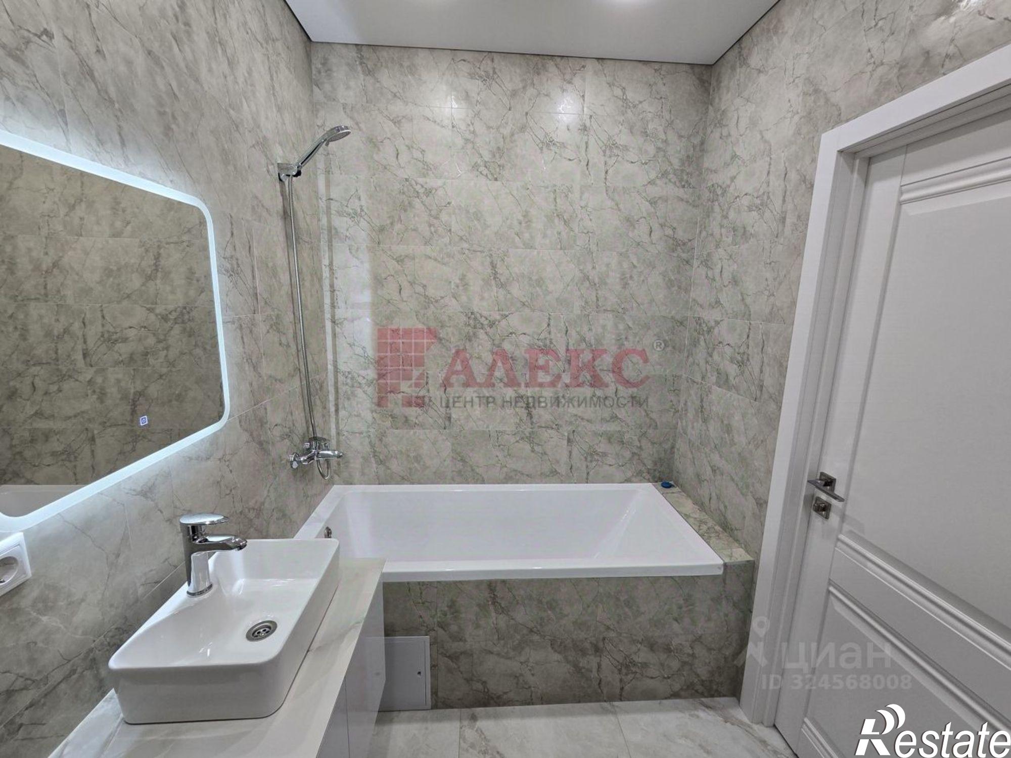 Сдать квартиру за 50 000 рублей на ул Бориса Слюсаря, 23