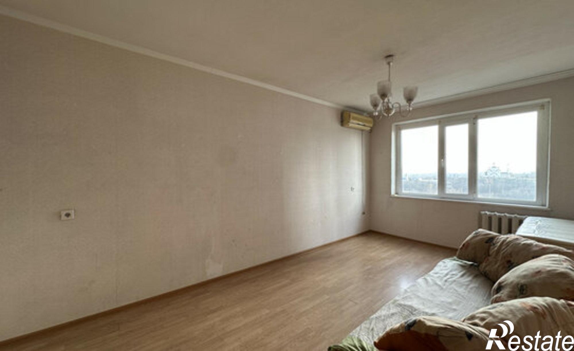 Купить квартиру за 4 800 000 рублей на б-р Комарова, 12/2а