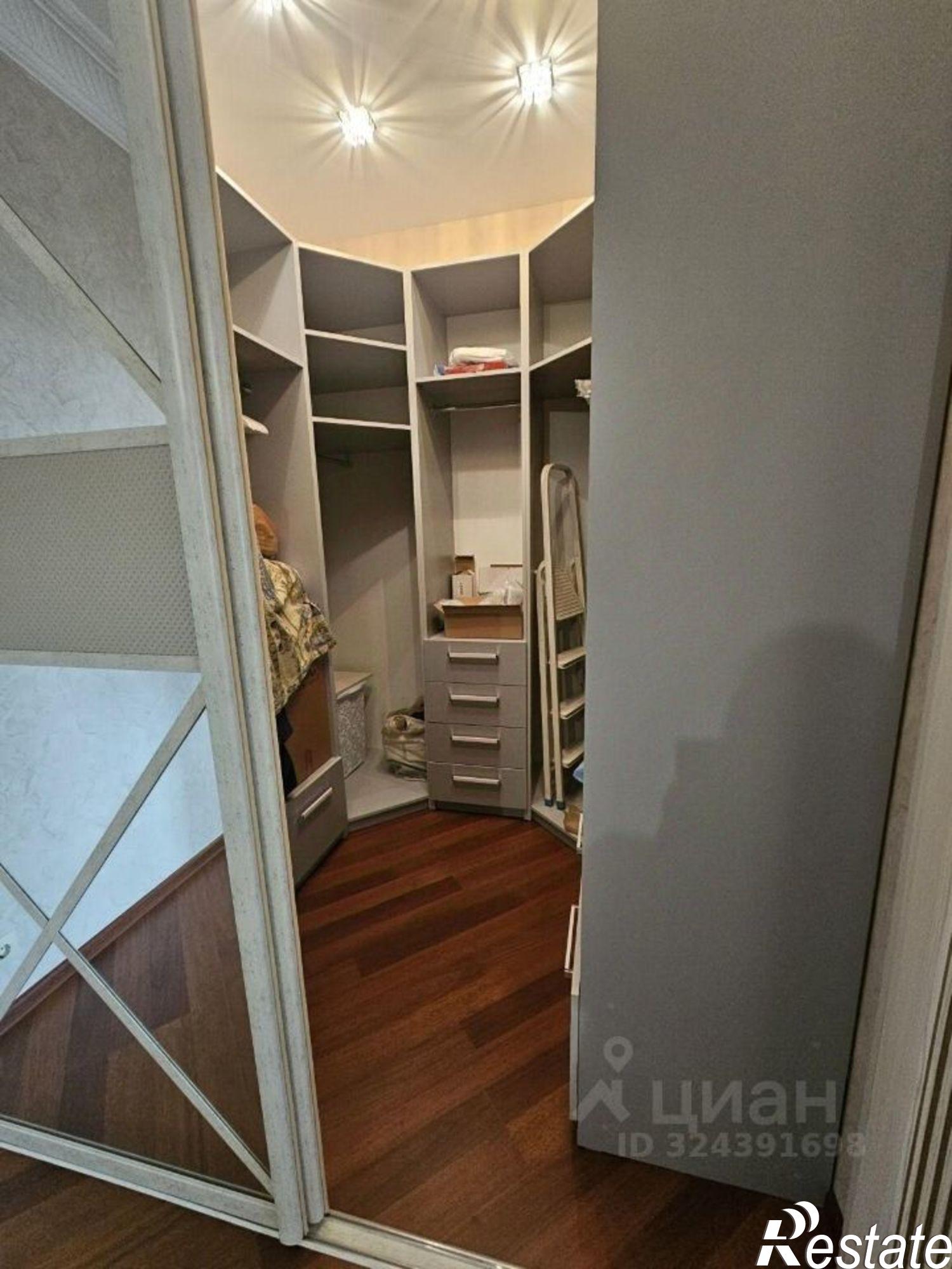 Купить квартиру за 12 500 000 рублей на улица Петрашевского, 20