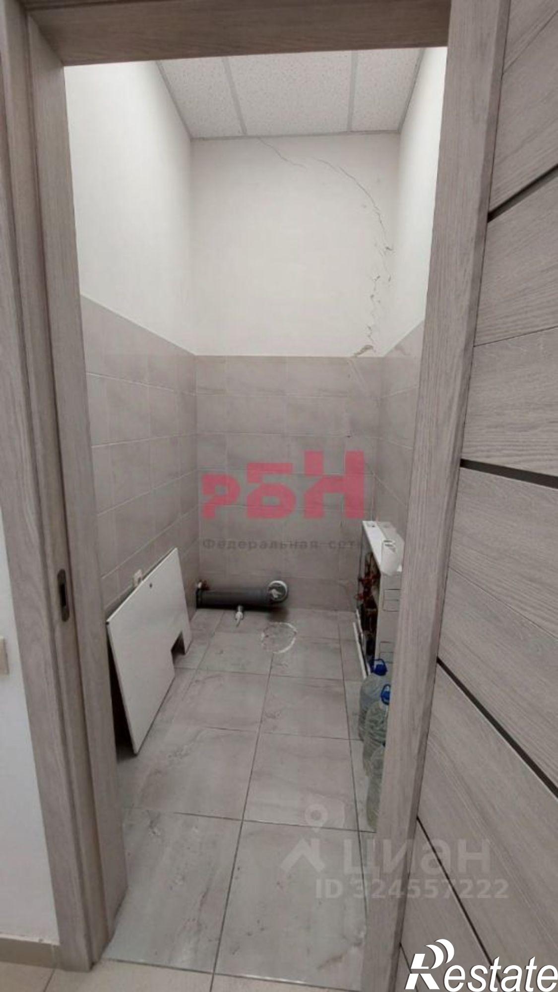 Купить помещение свободного назначения за 10 120 600 рублей на Днепровский переулок, 117 с2