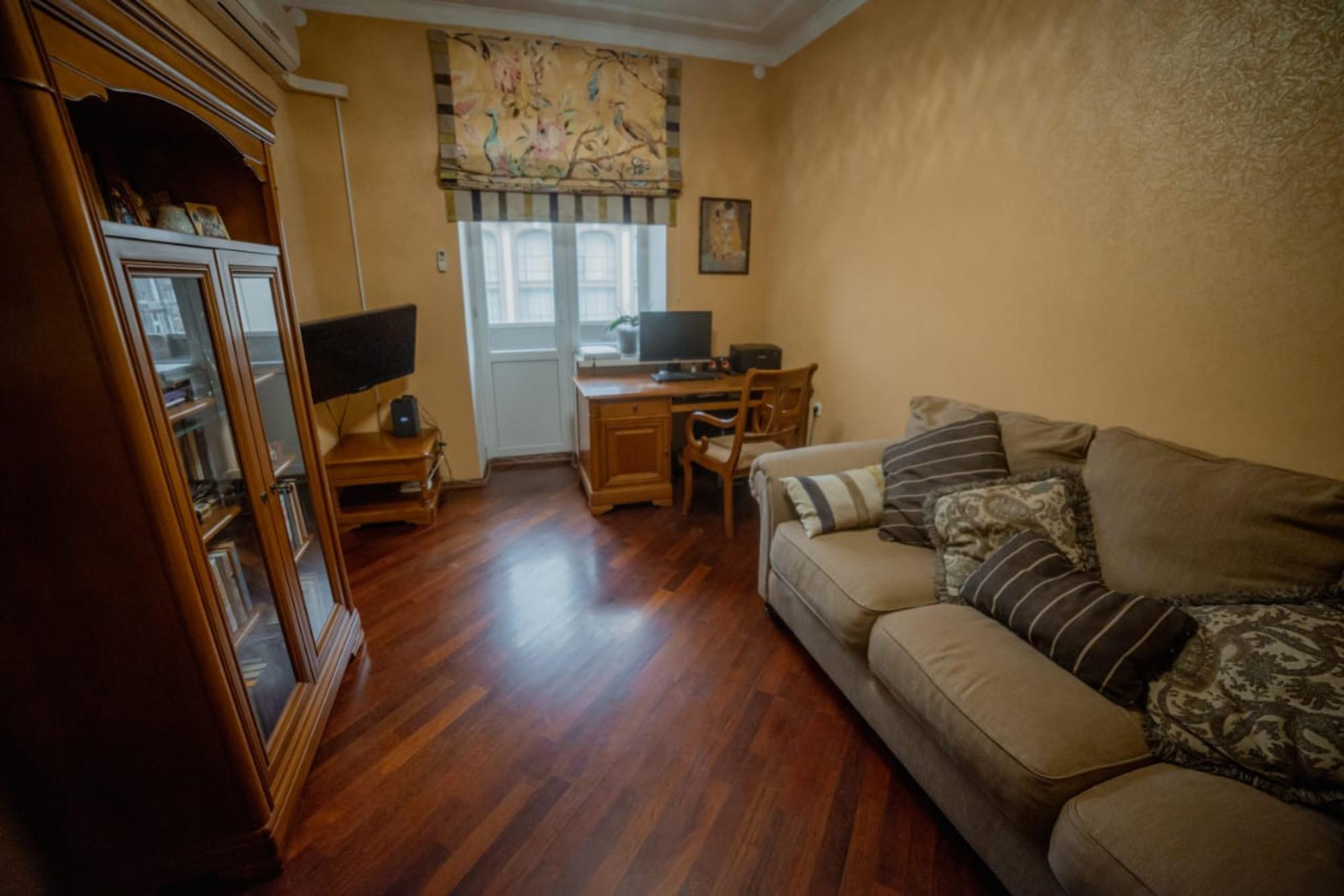 Купить квартиру за 10 000 000 рублей на Большая Садовая ул., 43