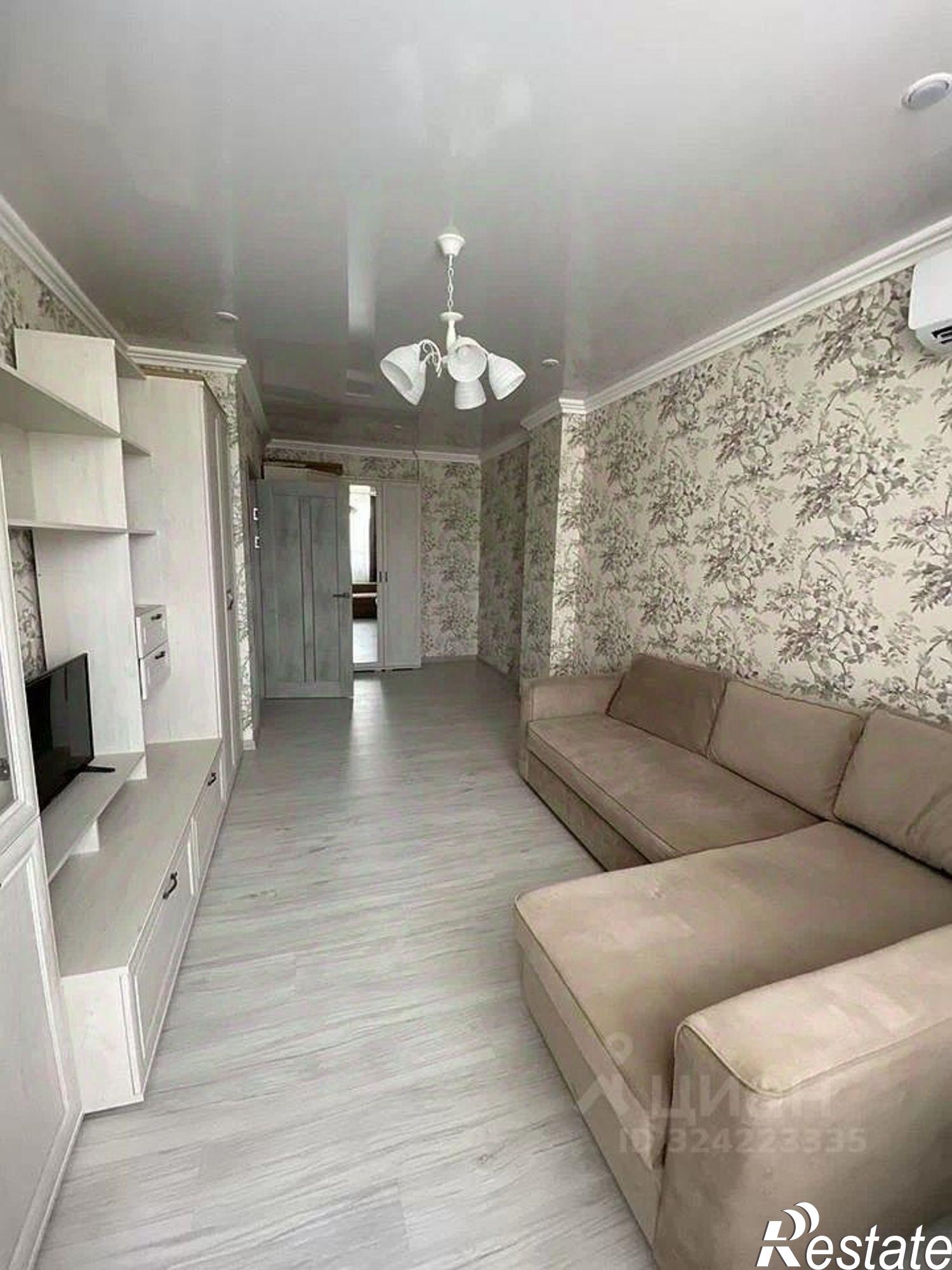 Сдать квартиру за 26 000 рублей на бульвар Комарова, 1И с3