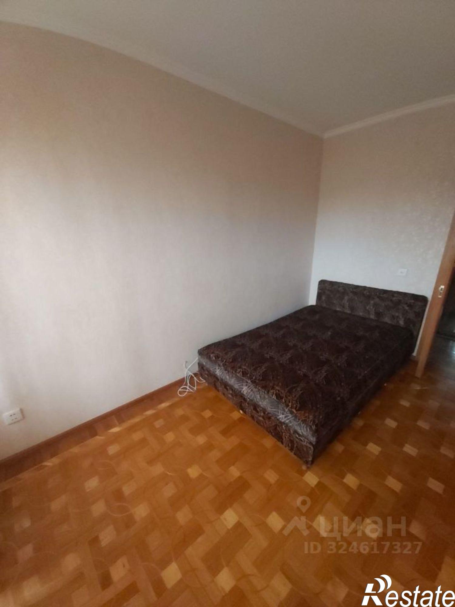 Сдать квартиру за 42 000 рублей на улица Веры Пановой, 32