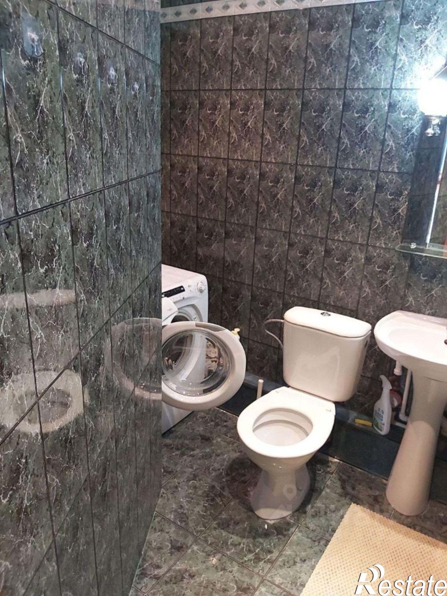 Сдать квартиру за 42 000 рублей на улица Веры Пановой, 32