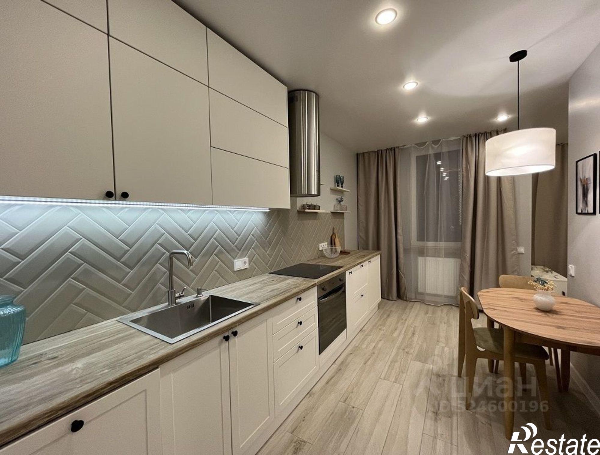 Купить квартиру за 5 990 000 рублей на Привокзальная улица, 3/1