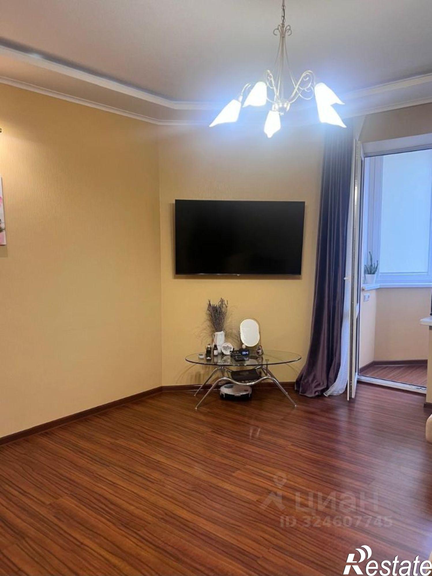 Купить квартиру за 10 000 000 рублей на 16-я линия, 16Б