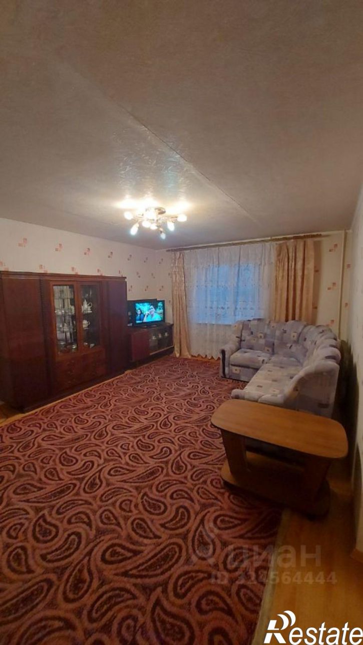 2-комн квартира пр-кт 40-летия Победы, 37/3,  д. 37/3