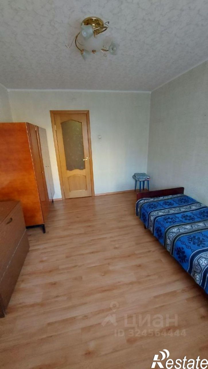 2-комн квартира пр-кт 40-летия Победы, 37/3,  д. 37/3