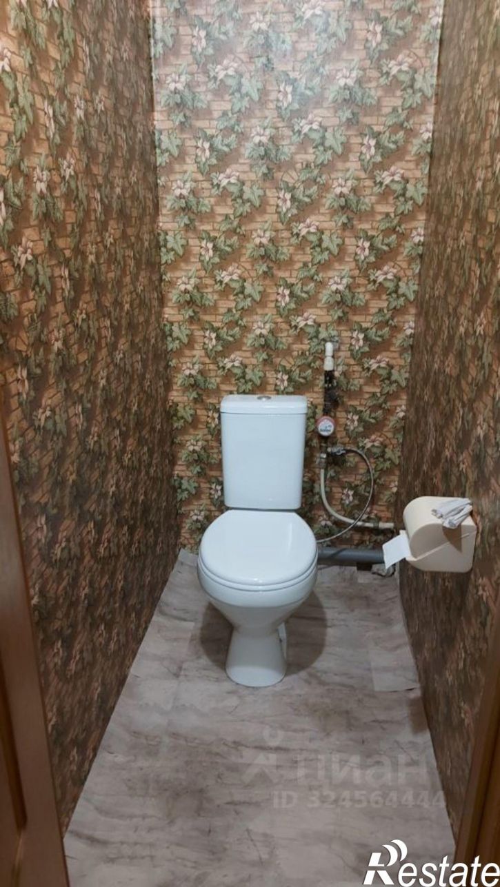 2-комн квартира пр-кт 40-летия Победы, 37/3,  д. 37/3