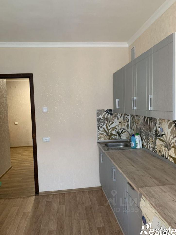 3-комн квартира улица Ерёменко, 56 к6,  д. 56 к6