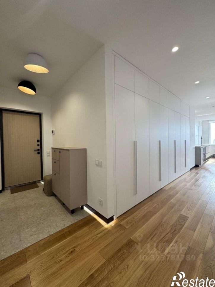 3-комн квартира улица Тельмана, 110 с2,  д. 110 с2