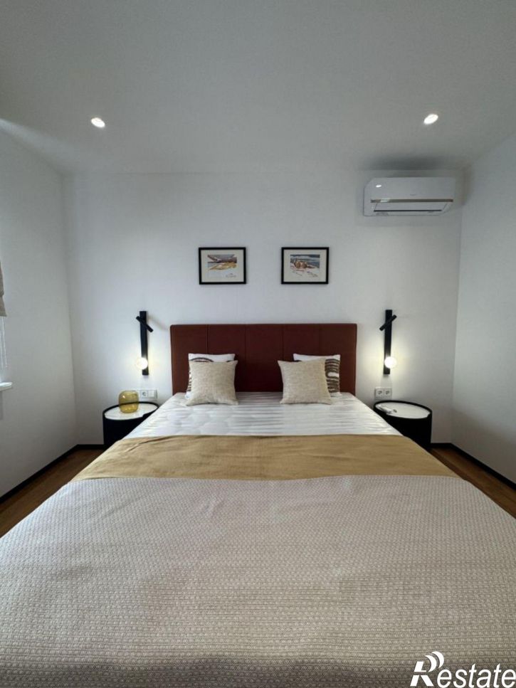 3-комн квартира улица Тельмана, 110 с2,  д. 110 с2