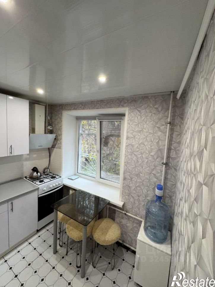 2-комн квартира улица Каяни, 17/6,  д. 17/6