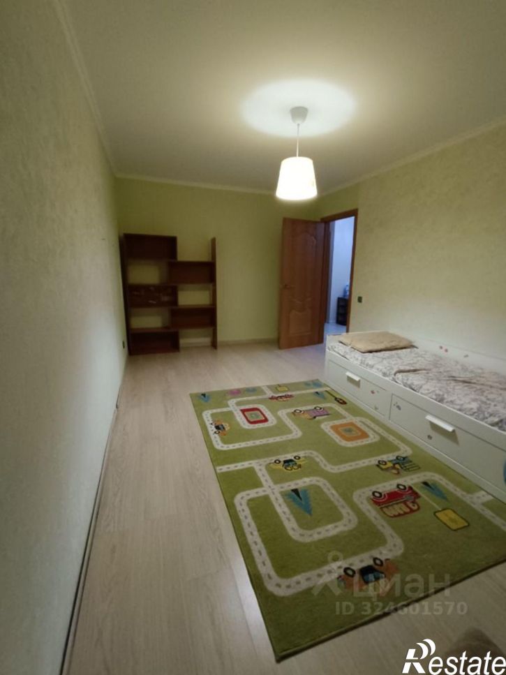 3-комн квартира улица Добровольского, 8,  д. 8