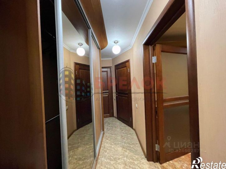 3-комн квартира улица Жмайлова, 3,  д. 3