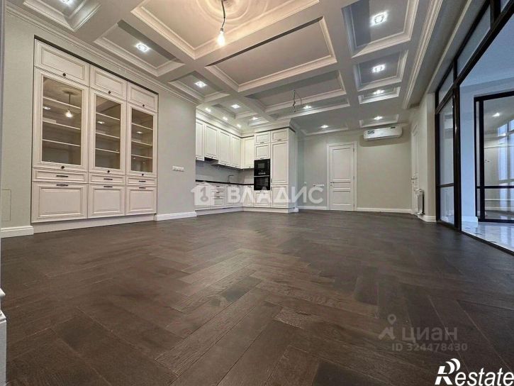 3-комн квартира улица Максима Горького, 242,  д. 242