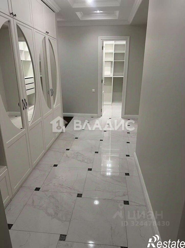 3-комн квартира улица Максима Горького, 242,  д. 242