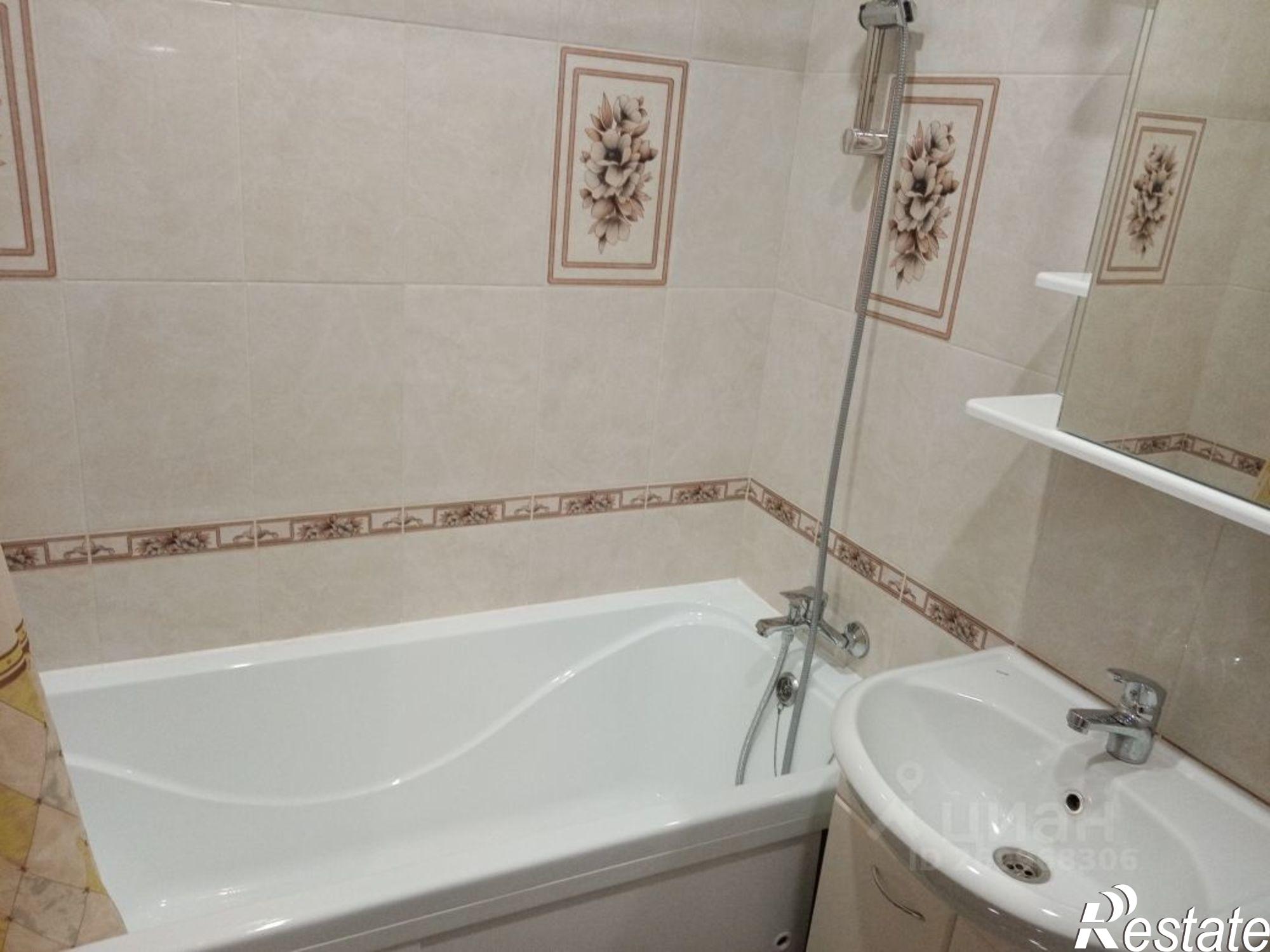 Сдать квартиру за 25 000 рублей на ул Еляна, 66