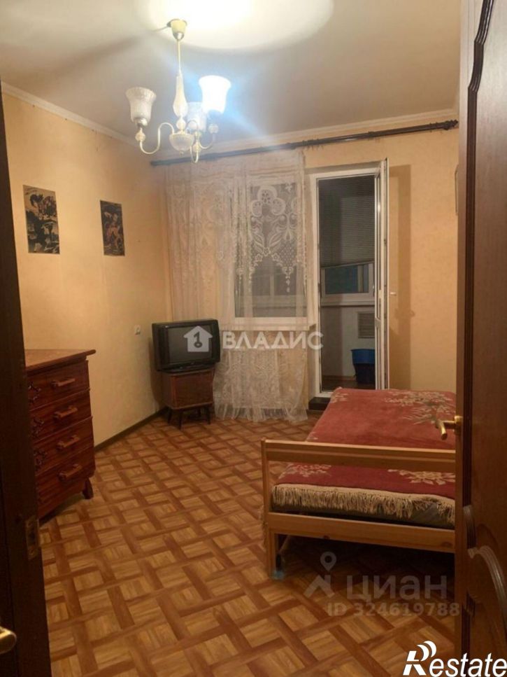 2-комн квартира проспект Космонавтов, 27 к3,  д. 27 к3