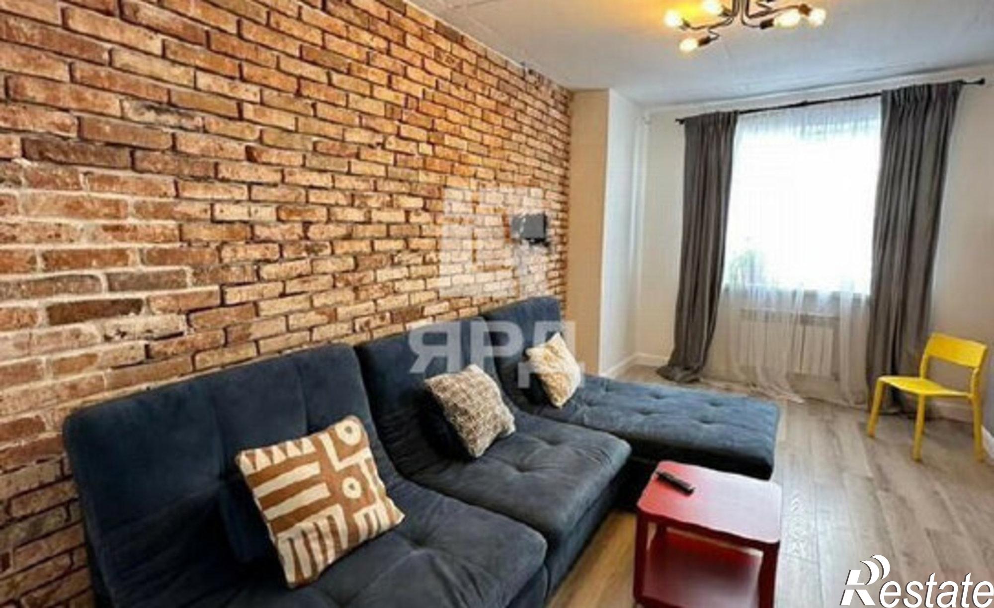 Купить квартиру за 10 000 000 рублей на Творческая улица, 5