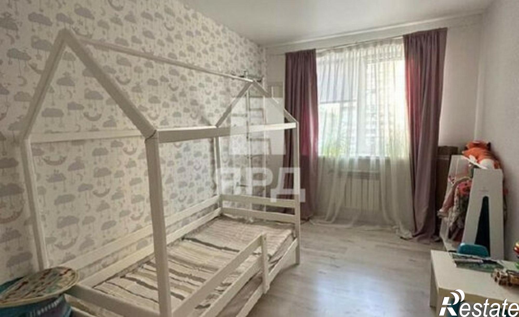 Купить квартиру за 10 000 000 рублей на Творческая улица, 5