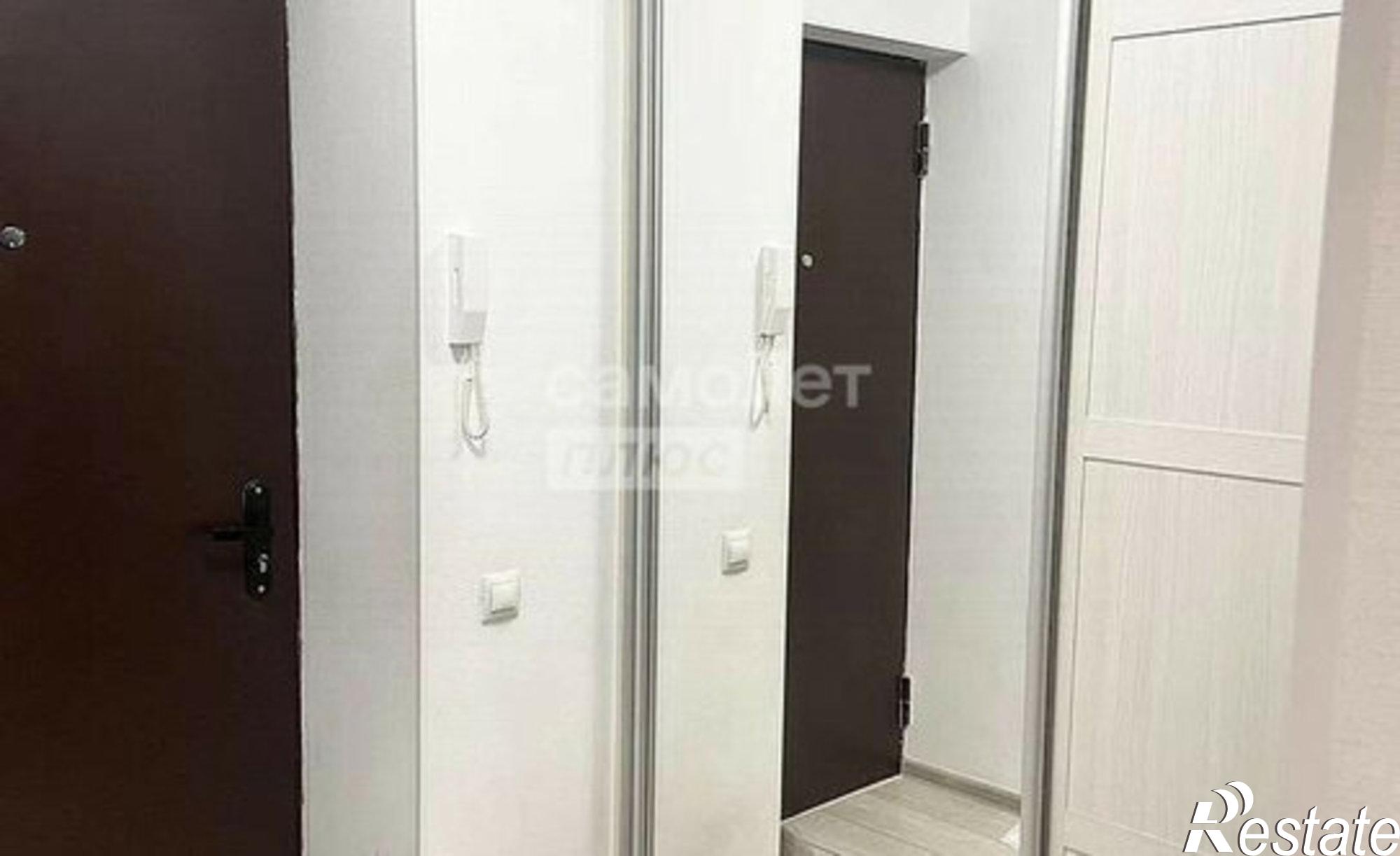 Купить квартиру за 9 000 000 рублей на Гвардейский пер, 13А