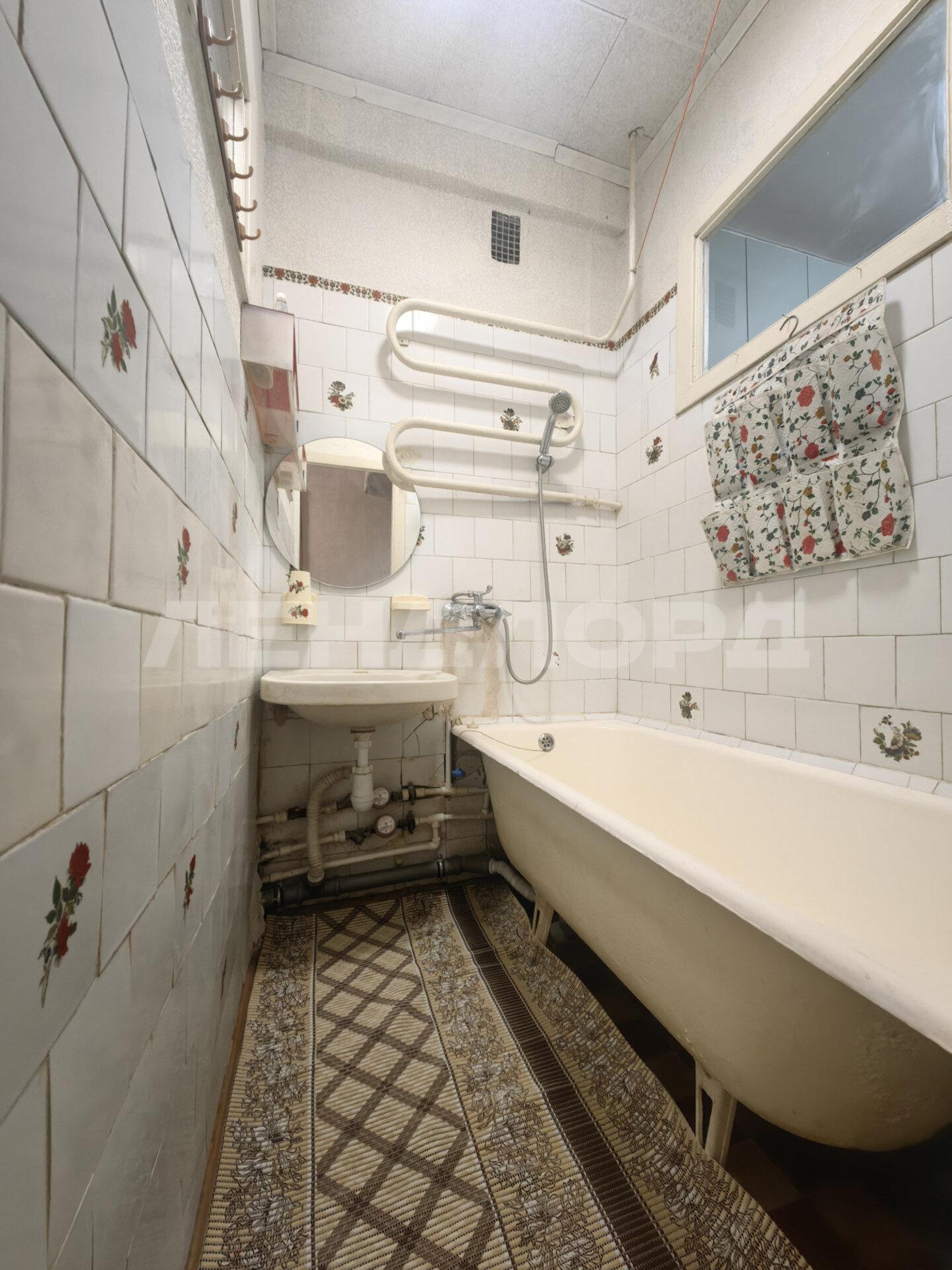 Сдать квартиру за 25 000 рублей на проспект Стачки, 182/1