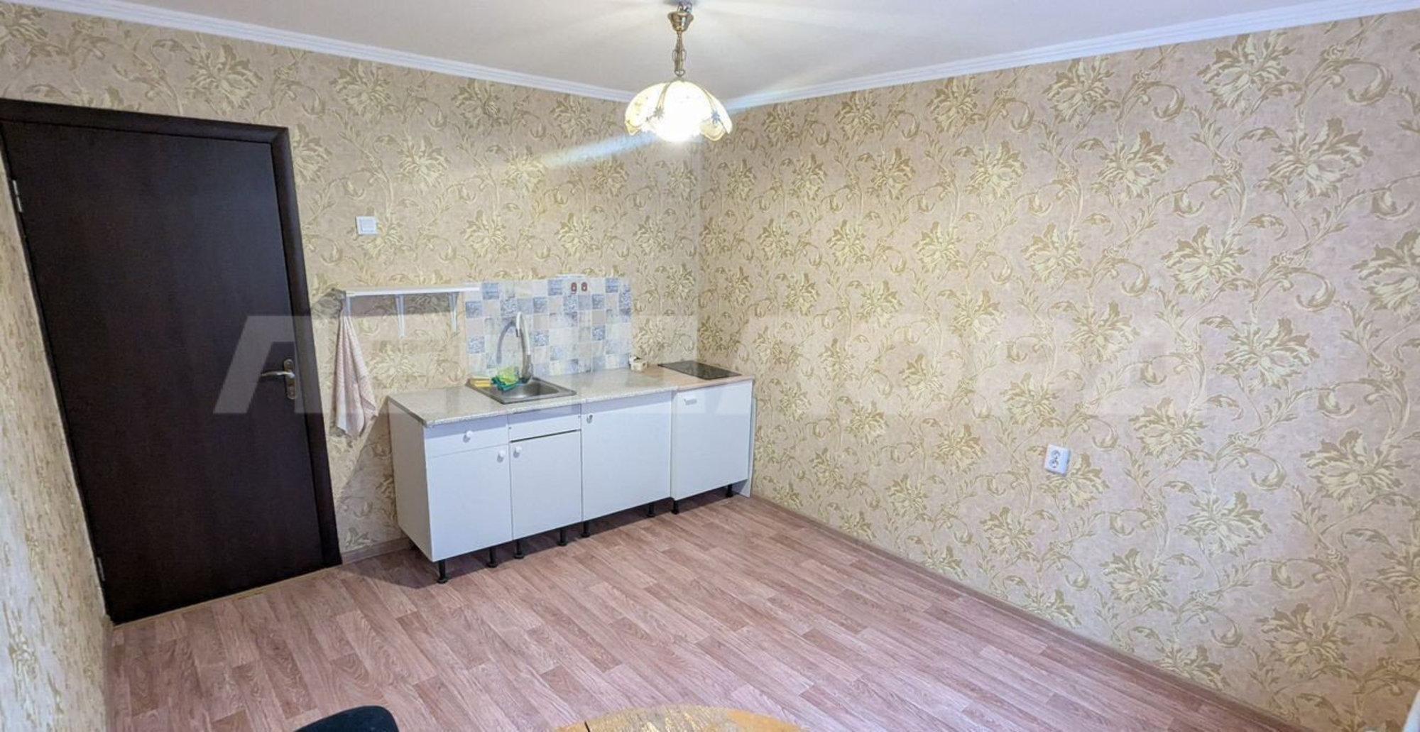 Купить квартиру за 2 700 000 рублей на Днепровский переулок, 115