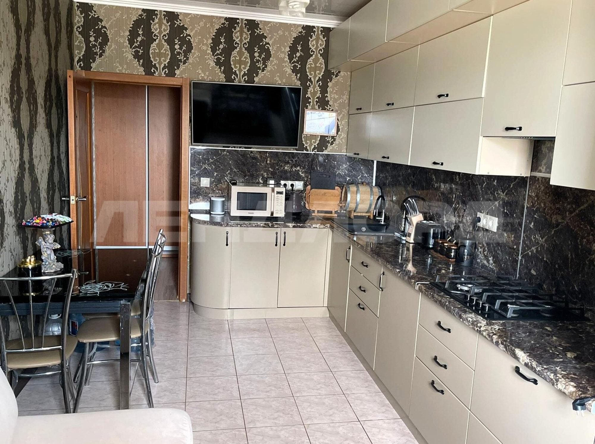 Купить квартиру за 7 300 000 рублей на улица 339-й Стрелковой Дивизии, 31