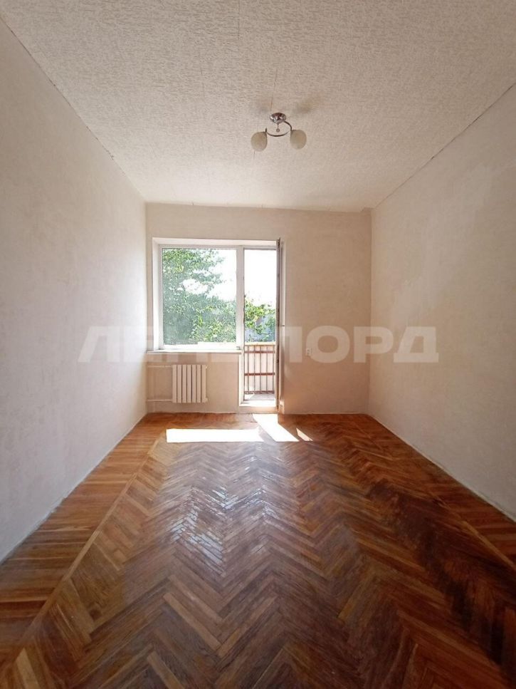 2-комн квартира улица Селиванова, 70