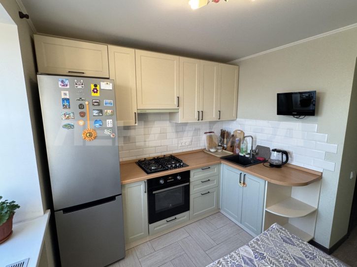 1-комн квартира проспект 40-летия Победы, 314